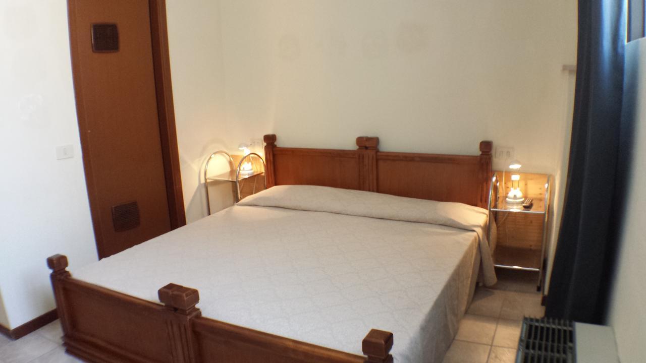 Hotel Firenze 2000 Kültér fotó